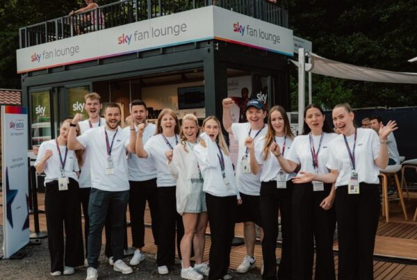 Team aus mehreren Menschen