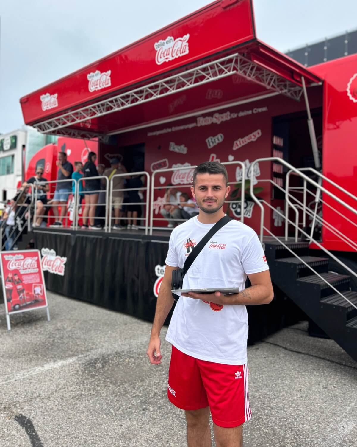 UNIKAT Promotionpersonal fuer Coca-Cola